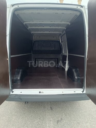 Ford Transit-13
