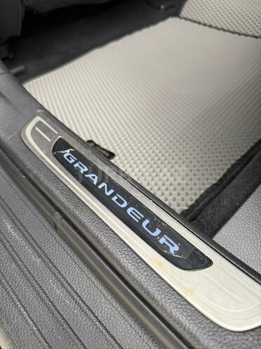 Hyundai Grandeur-11