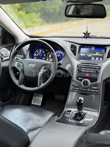 Hyundai Grandeur-12