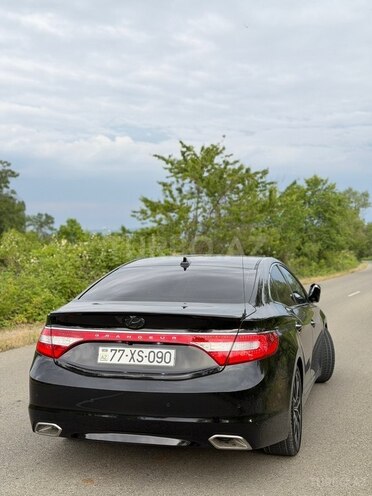 Hyundai Grandeur-8