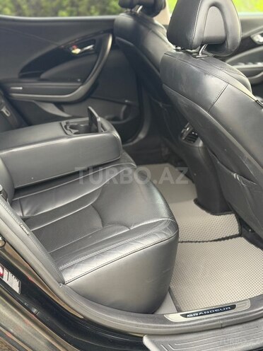 Hyundai Grandeur-14