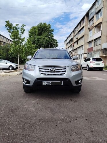 Hyundai Santa Fe-1