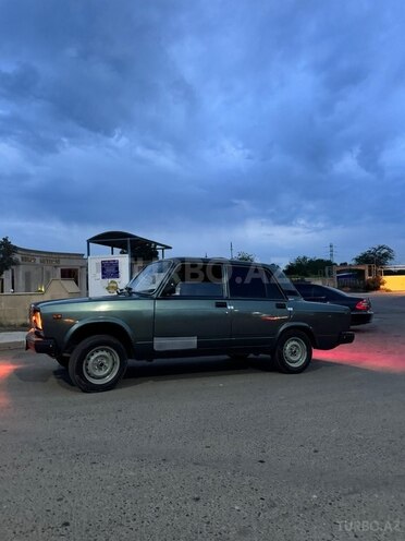 LADA (VAZ) 2107-4