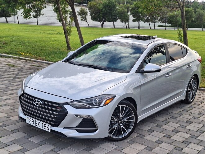 Hyundai Elantra-1