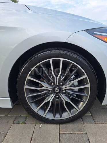 Hyundai Elantra-15