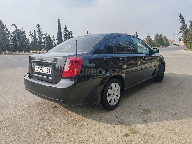 Chevrolet Lacetti-2