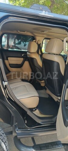 Hummer H3-5