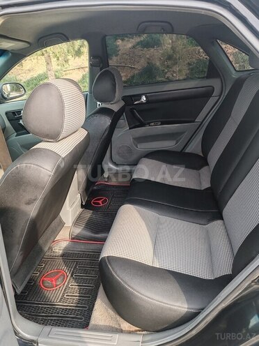 Chevrolet Lacetti-4
