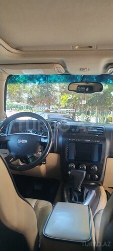 Hummer H3-4