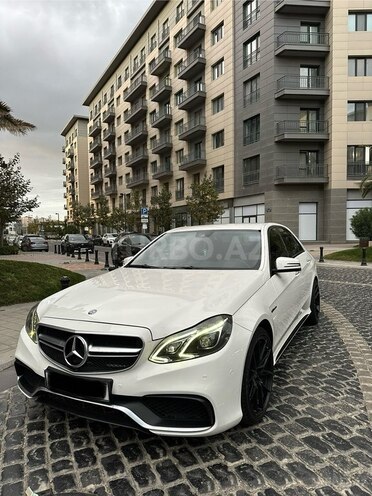 Mercedes E 200-3