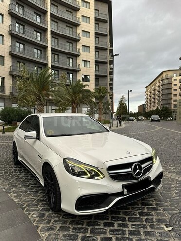 Mercedes E 200-2