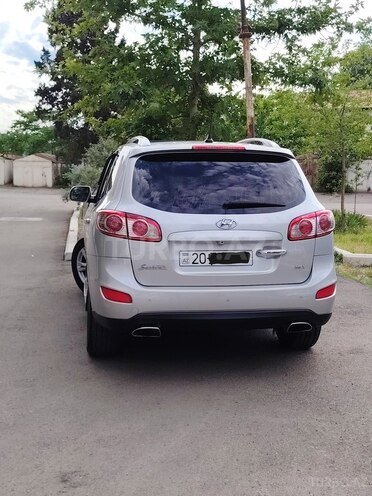 Hyundai Santa Fe-3