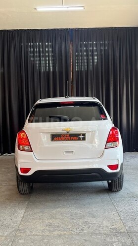 Chevrolet Trax-11