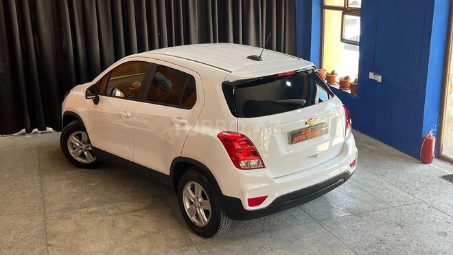 Chevrolet Trax-12