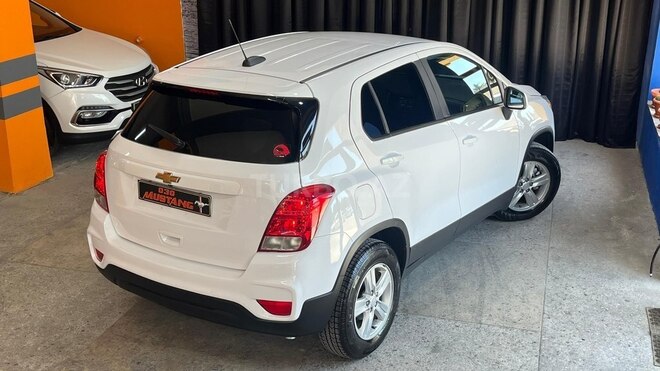 Chevrolet Trax-13