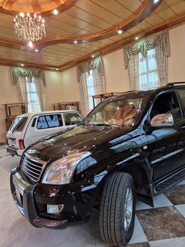 Toyota Land Cruiser Prado-4