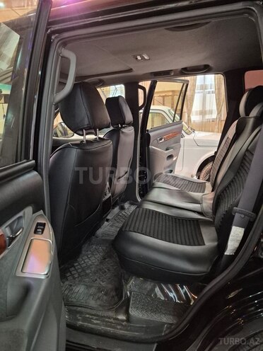 Toyota Land Cruiser Prado-10