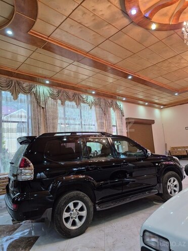Toyota Land Cruiser Prado-7