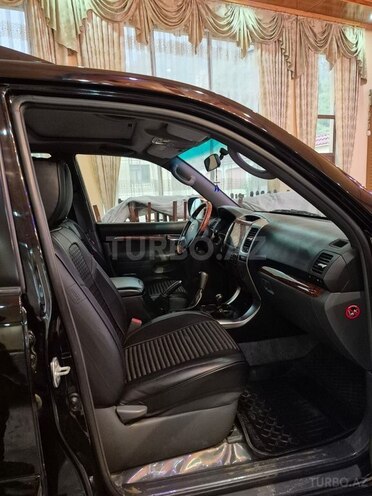 Toyota Land Cruiser Prado-9