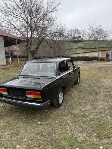 LADA (VAZ) 2107-2