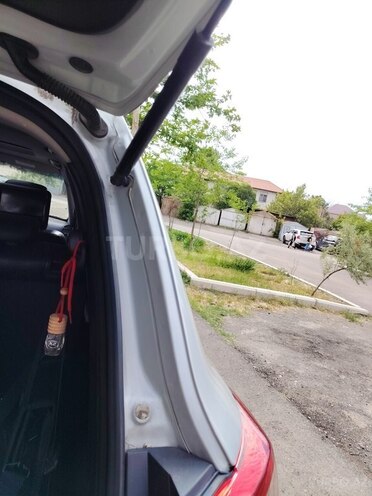 Hyundai Santa Fe-8