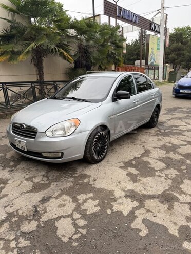 Hyundai Accent-6