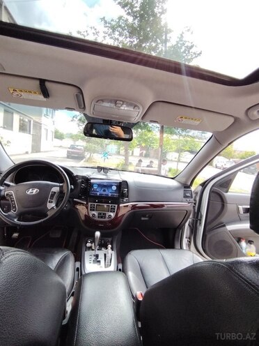 Hyundai Santa Fe-17