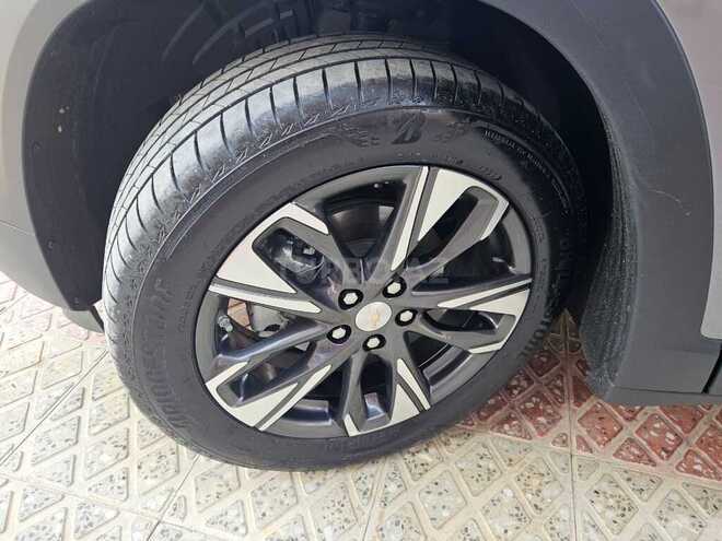 Chevrolet Tracker-15