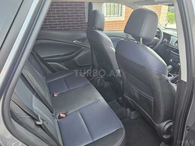 Chevrolet Tracker-10