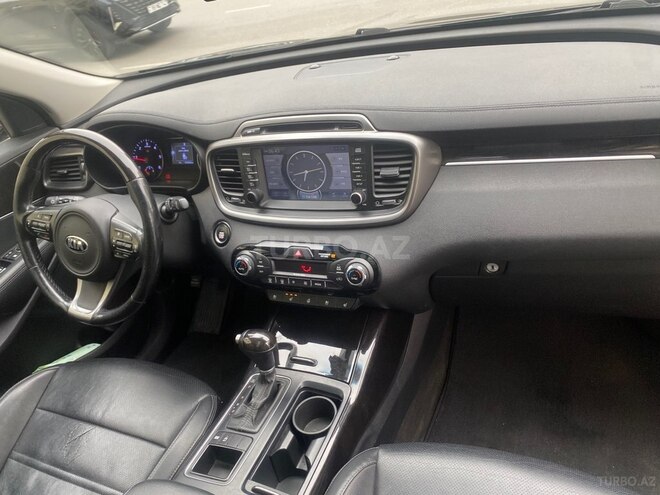 Kia Sorento-10