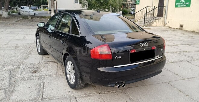Audi A6-4