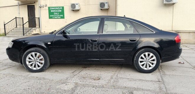 Audi A6-12
