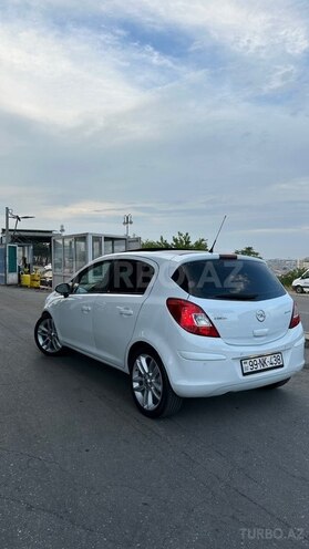 Opel Corsa-12