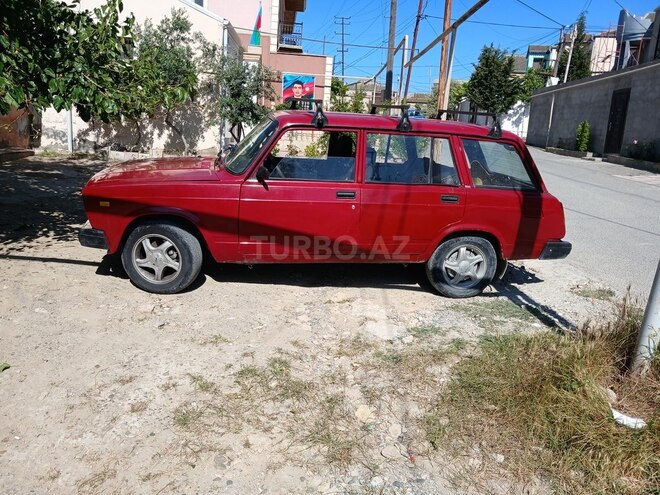 LADA (VAZ) 2104-2
