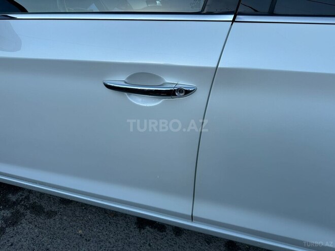Hyundai Sonata-8