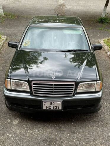 Mercedes C 230-1