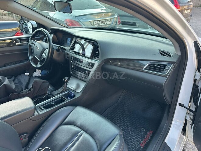 Hyundai Sonata-20