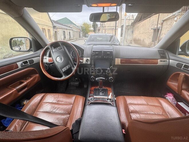 Volkswagen Touareg-10