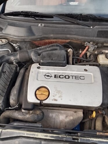 Opel Astra-10