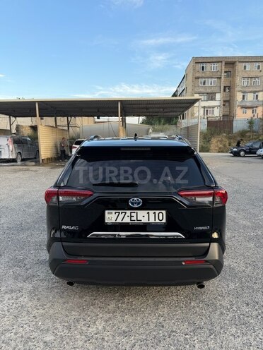 Toyota RAV4-5