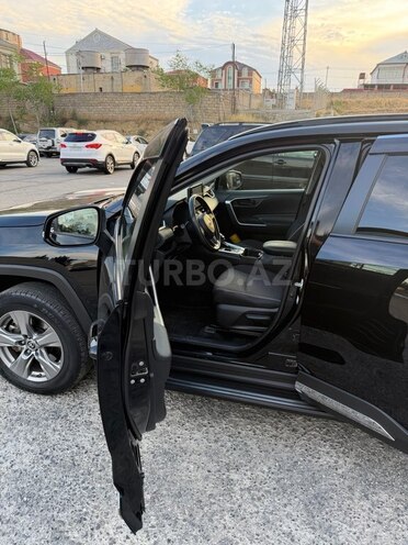 Toyota RAV4-7