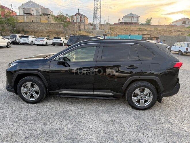 Toyota RAV4-3