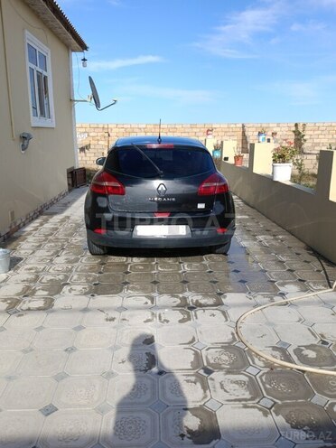 Renault Megane-6