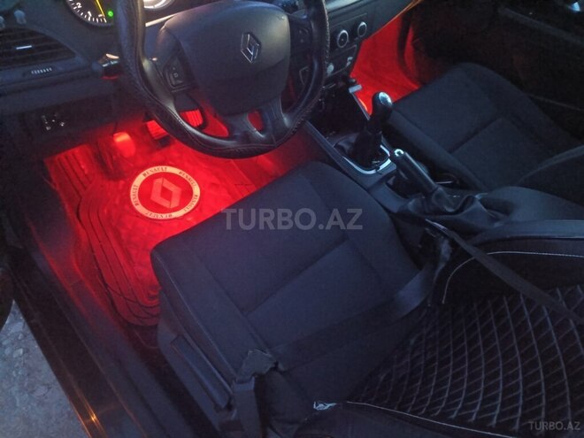 Renault Megane-10