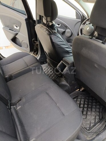 Renault Megane-17