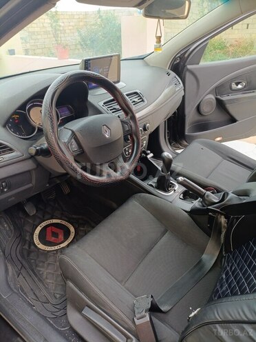 Renault Megane-21