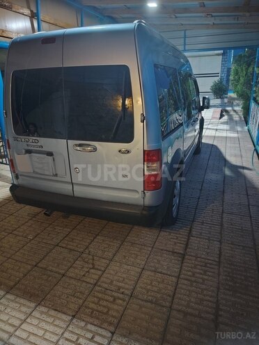Ford Tourneo Connect-2