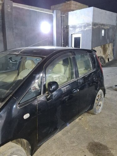 Mitsubishi Colt-2
