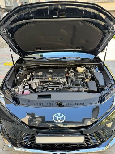 Toyota Camry-11