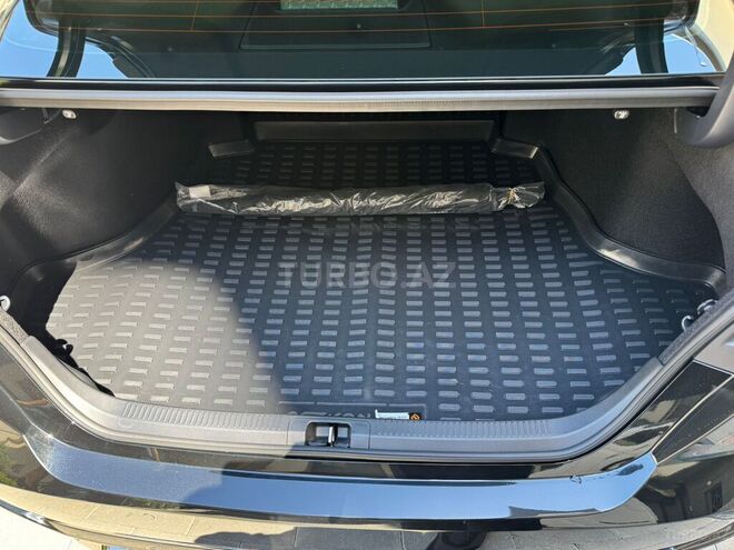 Toyota Camry-15